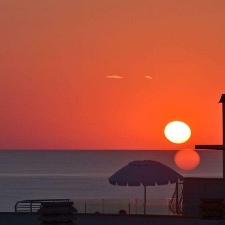 Il Filo Blu Casa Vacanze Anzio Bagian luar foto