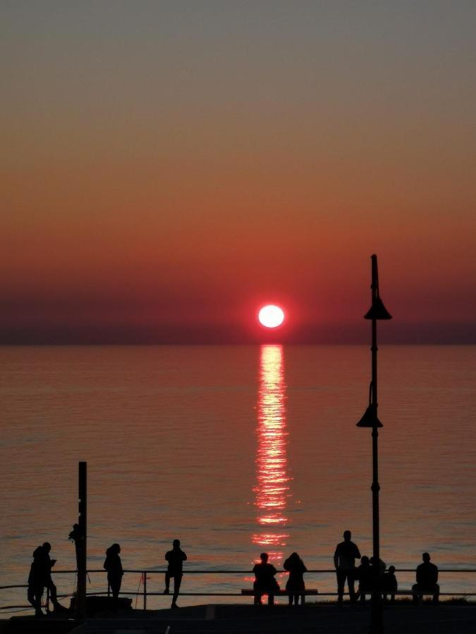Il Filo Blu Casa Vacanze Anzio Bagian luar foto